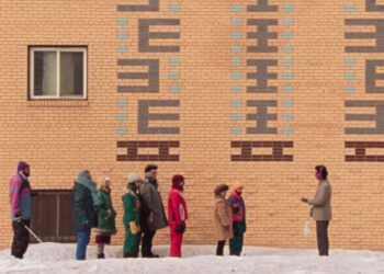 Evrensel Dil (2024) İncelemesi